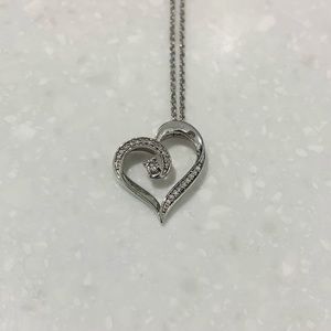 HEART NECKLACE